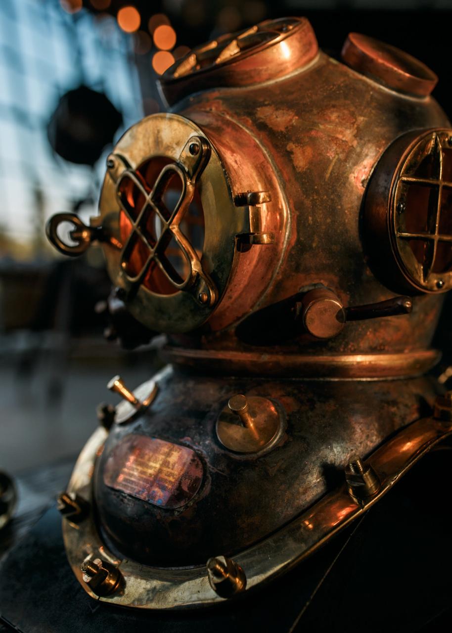 The Deep Diver Light